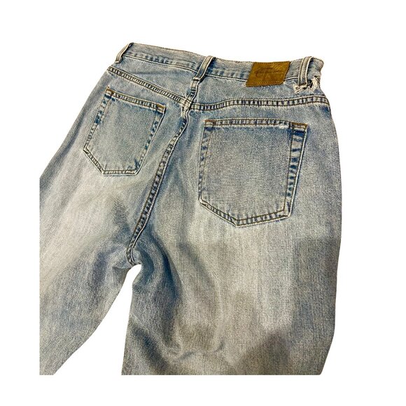 Calvin Klein Easy Fit Jeans - Picture 3 of 6